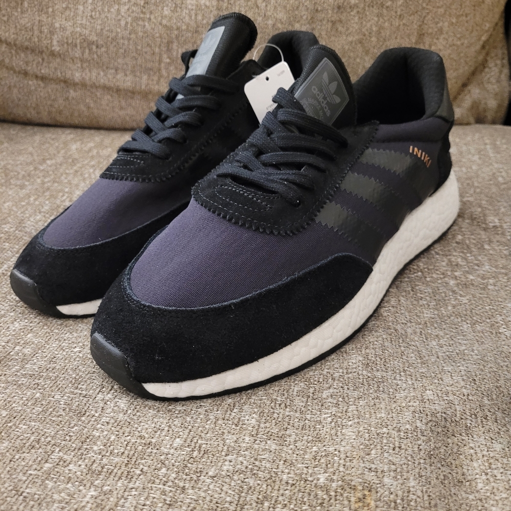 Adidas iniki runner